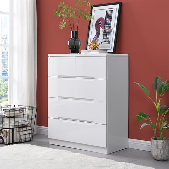 Manistee High Gloss Chest Of 5 Drawers In White