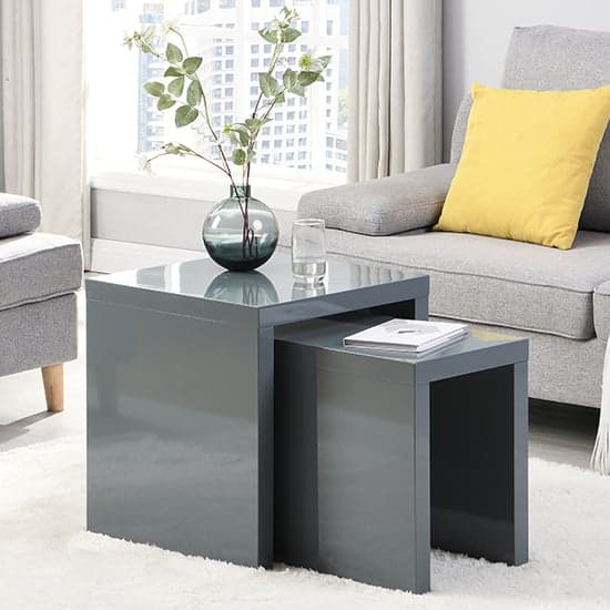 Metairie Square High Gloss Set Of 2 Nesting Tables In Grey